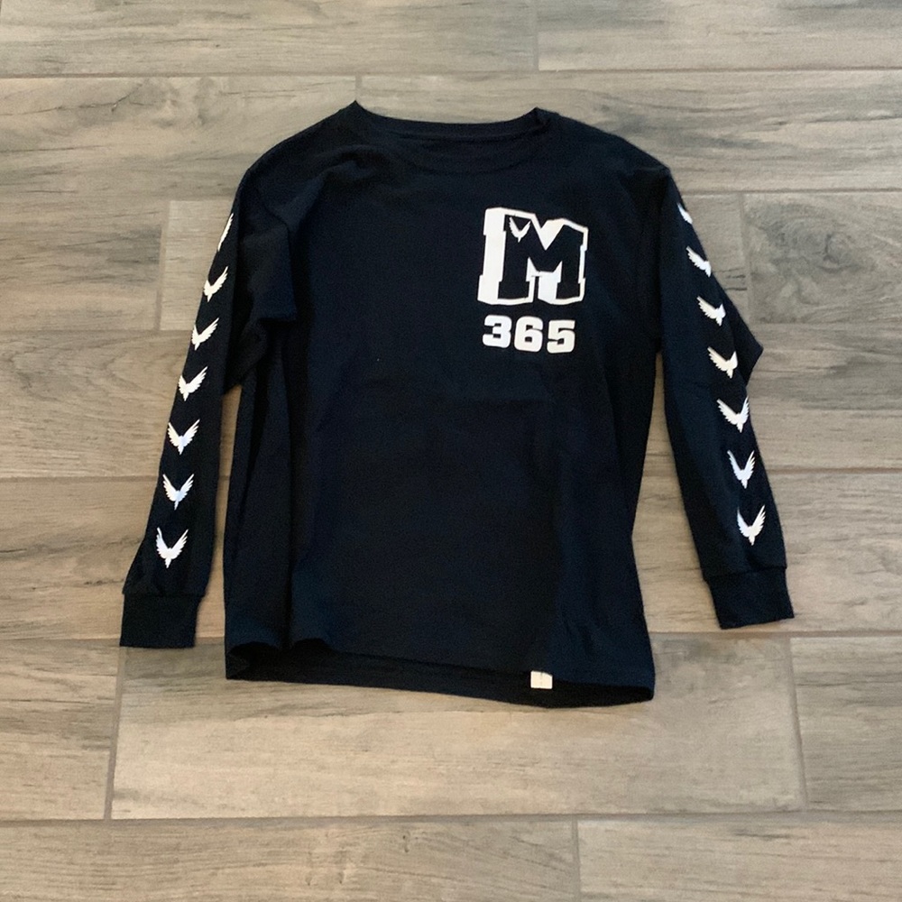 Maverick dent the universe longsleeve shirt